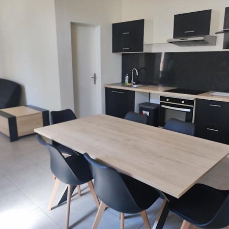Appartement Dans Partie De Mas En Camargue Arles Luaran gambar
